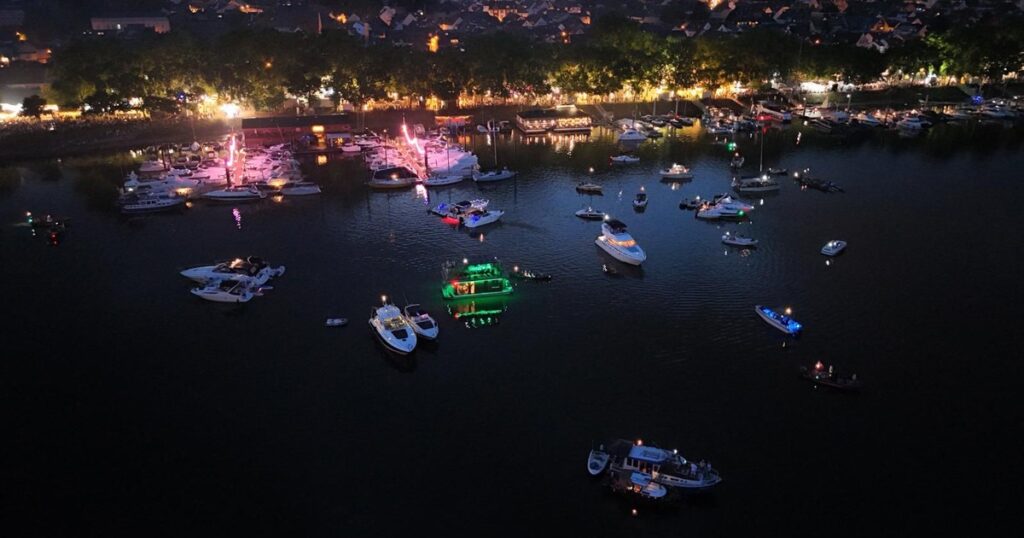 Hafenfest 2025 – Bootskorso aus der Luft